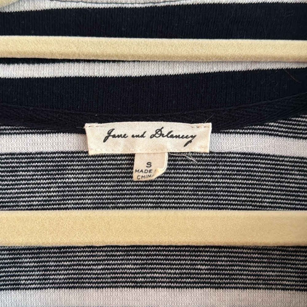 Stripe Blazer - Picture 2 of 4